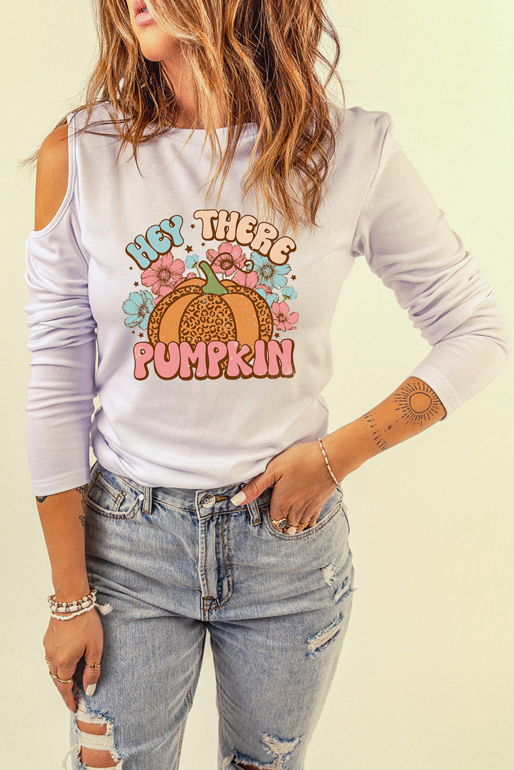 Asymmetrical HEY THERE PUMPKIN Graphic Cold Shoulder Tee