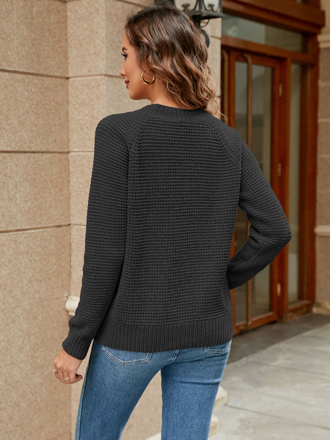 Round Neck Raglan Sleeve Sweater