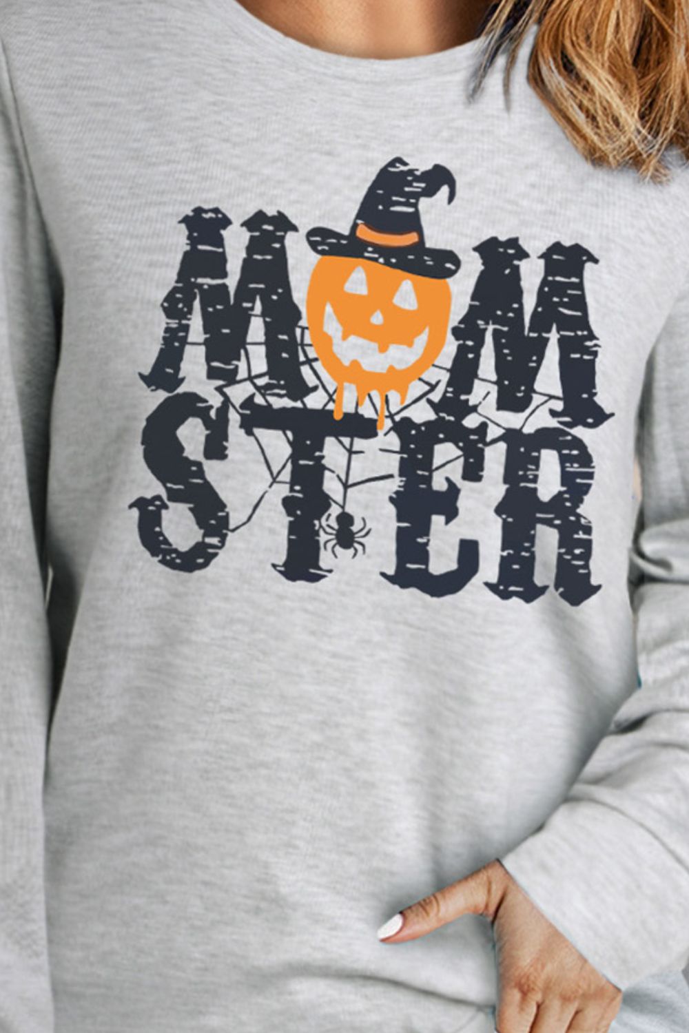 Round Neck Long Sleeve MOMSTER Graphic Sweatshirt